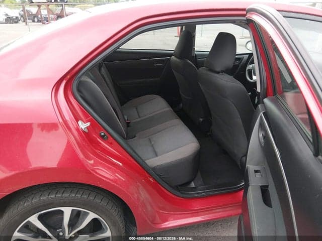 2018 TOYOTA COROLLA LE 8