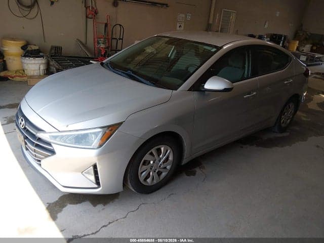 2019 HYUNDAI ELANTRA SE 2
