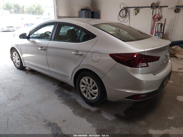 2019 HYUNDAI ELANTRA SE 3