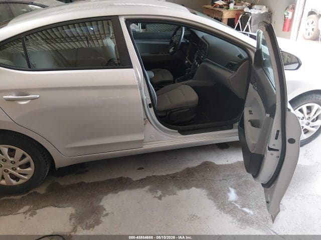 2019 HYUNDAI ELANTRA SE 5