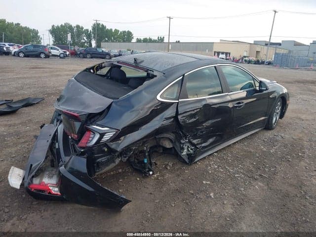 2022 HYUNDAI SONATA SEL 4