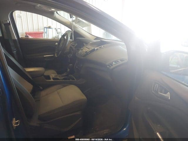 2017 FORD ESCAPE SE 5