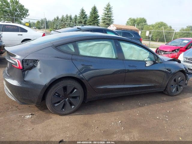 2026 TESLA MODEL 3 12