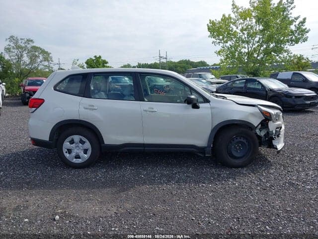 2022 SUBARU FORESTER 13