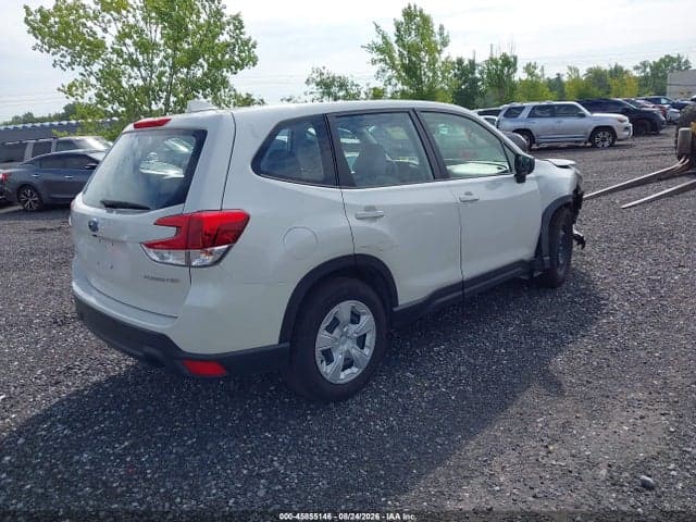 2022 SUBARU FORESTER 4