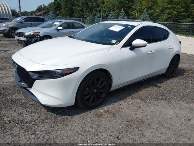 2022 MAZDA MAZDA3 PREMIUM 2
