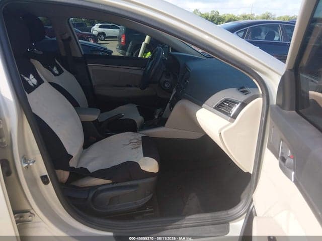 2018 HYUNDAI ELANTRA SEL 5
