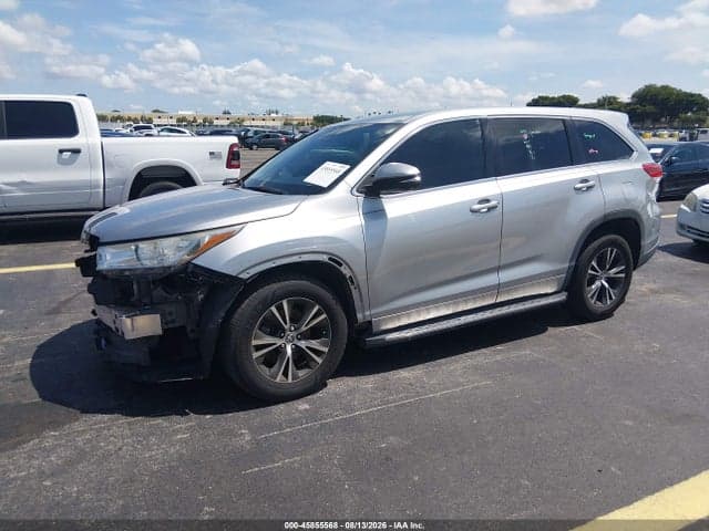 2017 TOYOTA HIGHLANDER LE 2