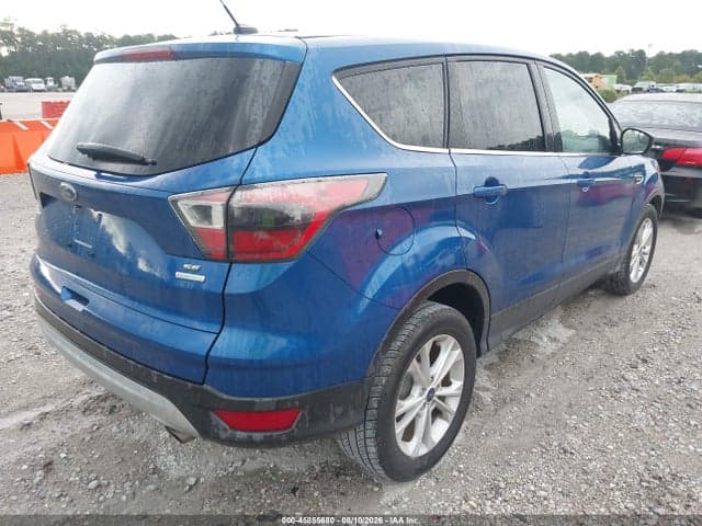 2017 FORD ESCAPE SE 4