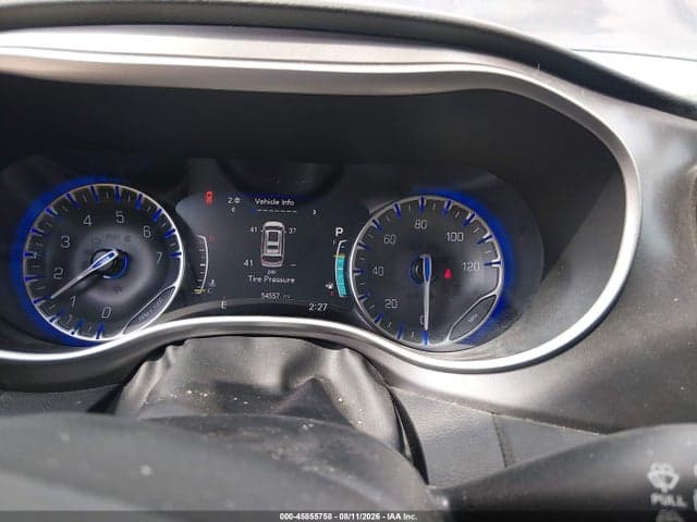 2023 CHRYSLER PACIFICA TOURING L 7