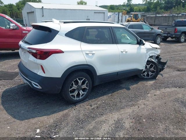 2021 KIA SELTOS EX 4