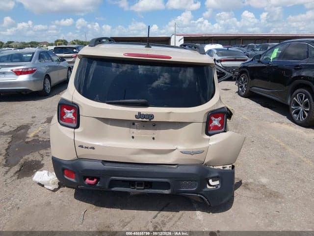 2017 JEEP RENEGADE DESERTHAWK 16