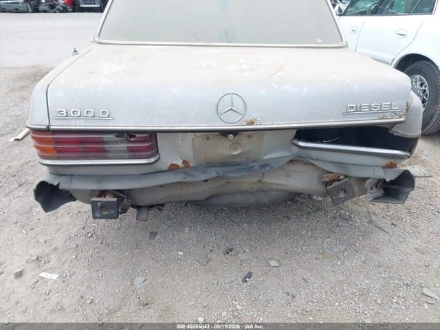 1981 MERCEDES-BENZ 300 D 6