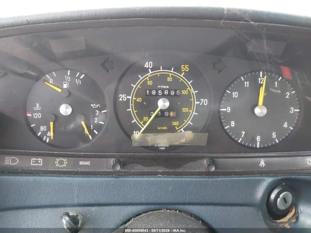1981 MERCEDES-BENZ 300 D 7
