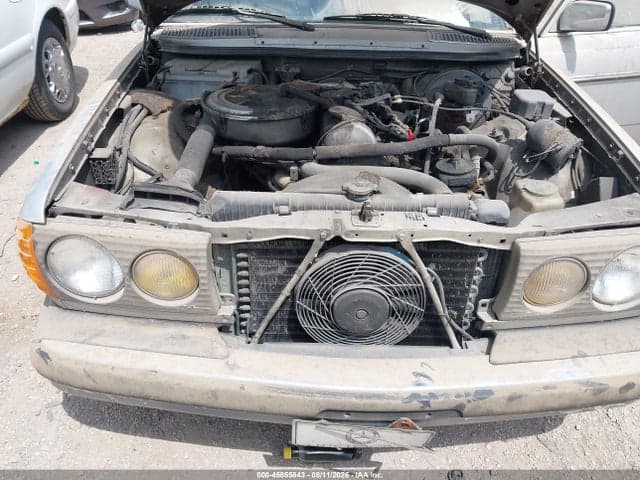 1981 MERCEDES-BENZ 300 D 10