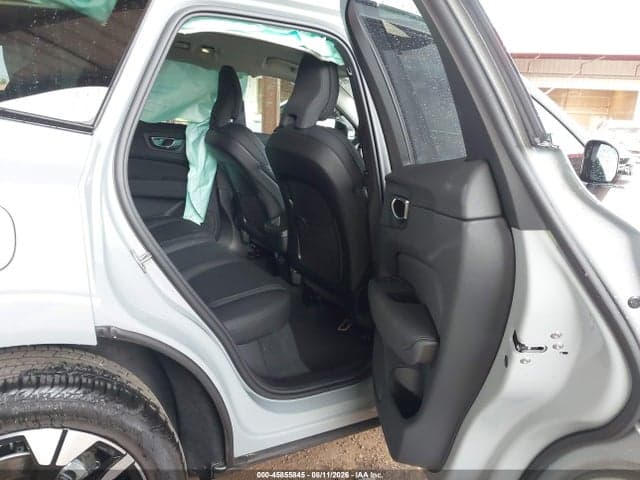 2026 VOLVO XC60 B5 PLUS 8