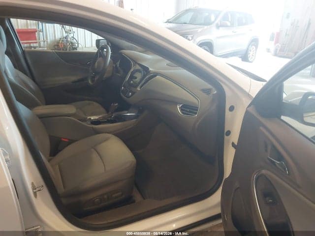 2017 CHEVROLET MALIBU 1LT 5