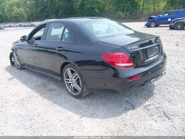 2017 MERCEDES-BENZ E 300 4MATIC 3