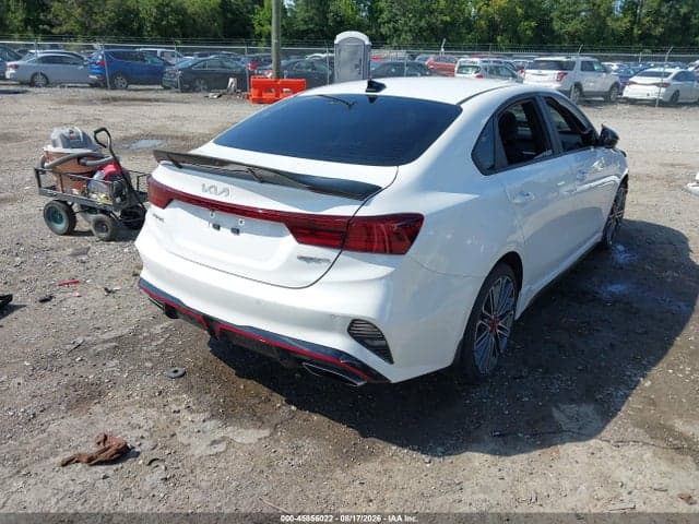 2023 KIA FORTE GT 4