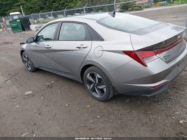 2023 HYUNDAI ELANTRA SEL 3