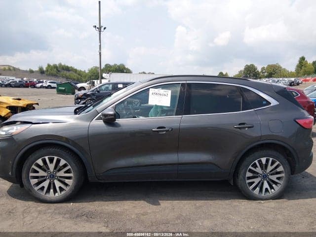 2020 FORD ESCAPE TITANIUM 14