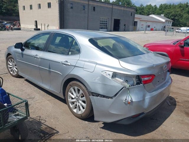 2018 TOYOTA CAMRY LE 3