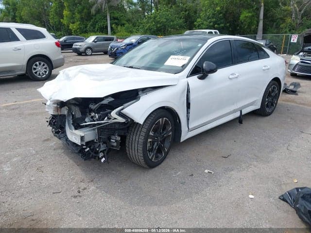 2022 KIA K5 GT-LINE 2