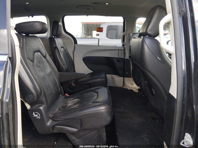 2020 CHRYSLER PACIFICA TOURING L 8