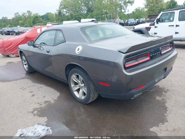 2018 DODGE CHALLENGER SXT 3