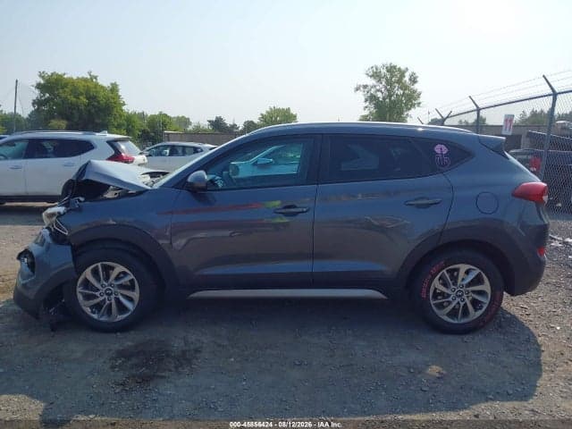 2017 HYUNDAI TUCSON SE 15