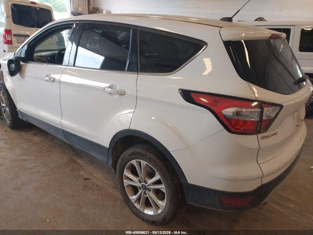 2017 FORD ESCAPE SE 4