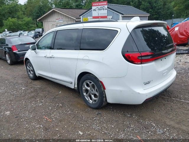 2022 CHRYSLER PACIFICA LIMITED 3
