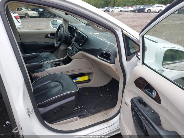 2022 CHRYSLER PACIFICA LIMITED 5