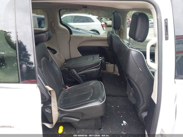 2022 CHRYSLER PACIFICA LIMITED 8