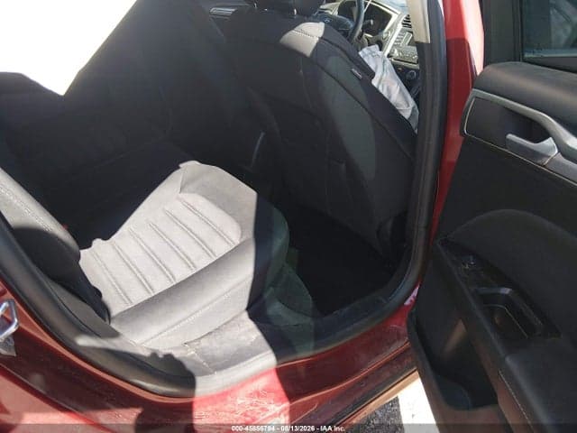 2017 FORD FUSION SE 8
