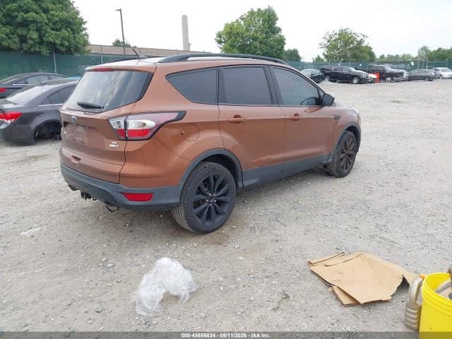 2017 FORD ESCAPE SE 4