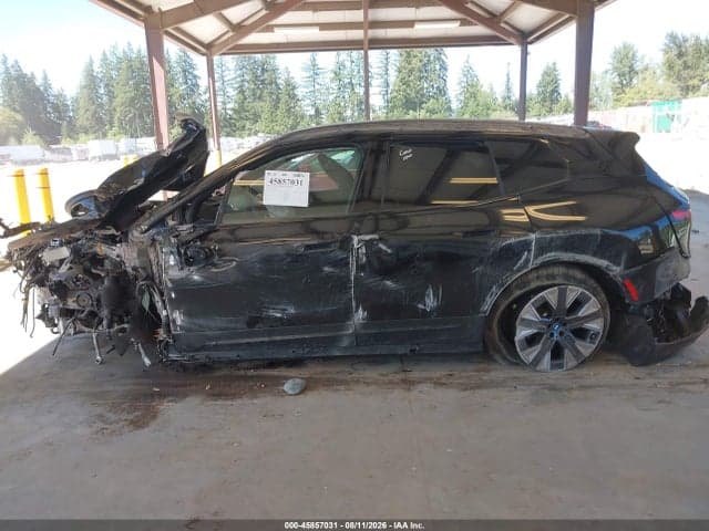 2025 BMW IX XDRIVE50 13