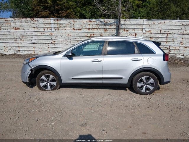 2018 KIA NIRO LX 14