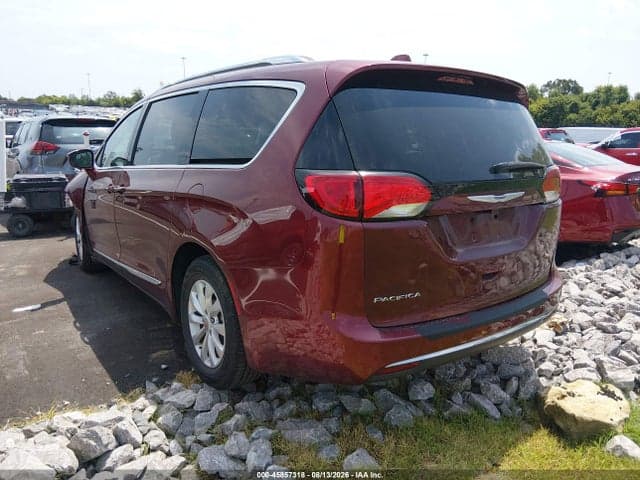 2018 CHRYSLER PACIFICA TOURING L 3