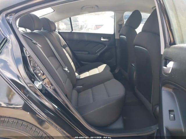 2017 KIA FORTE LX 8