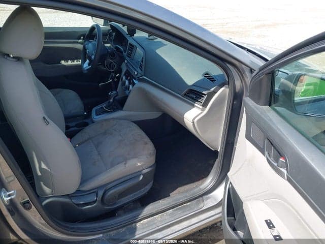 2019 HYUNDAI ELANTRA SEL 5