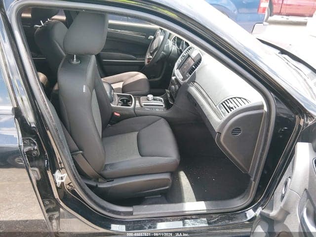 2022 CHRYSLER 300 TOURING 5