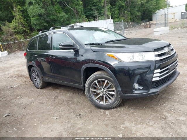 2019 TOYOTA HIGHLANDER XLE 1