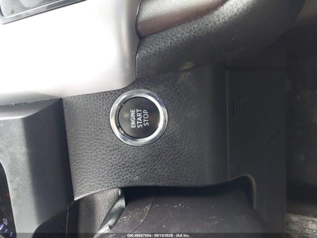 2019 TOYOTA HIGHLANDER XLE 11