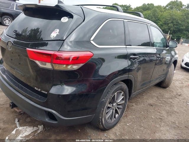 2019 TOYOTA HIGHLANDER XLE 4