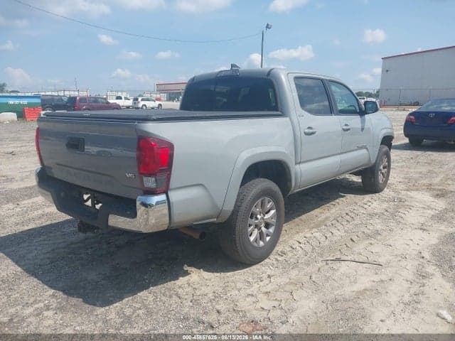 2019 TOYOTA TACOMA SR5 V6 4