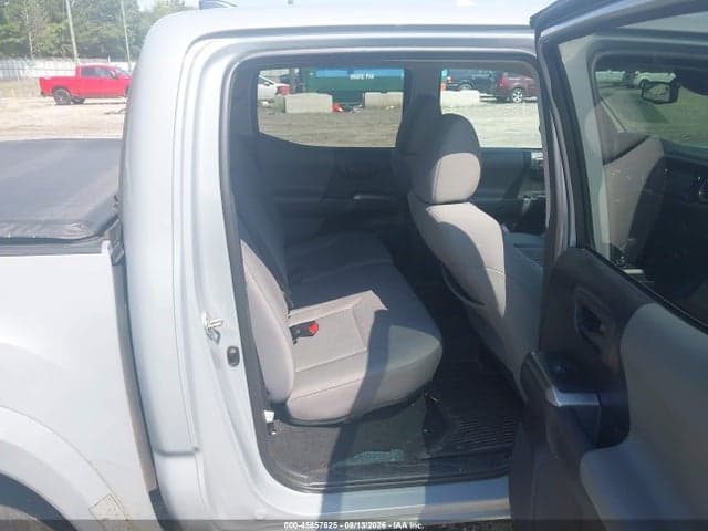 2019 TOYOTA TACOMA SR5 V6 8