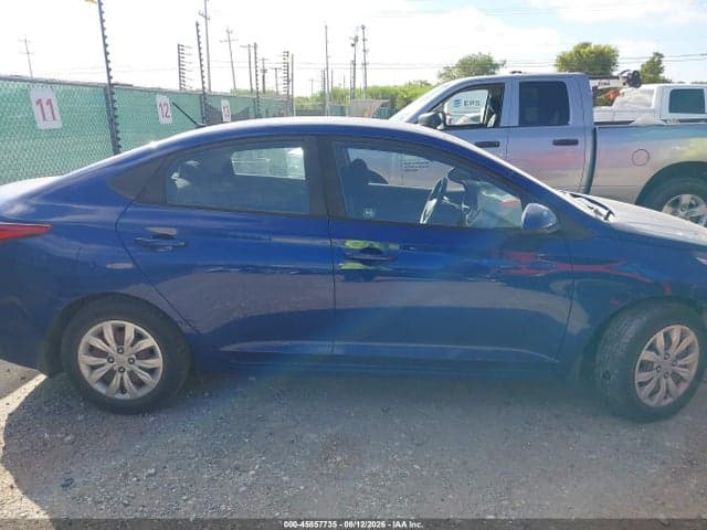 2019 HYUNDAI ACCENT SE 14