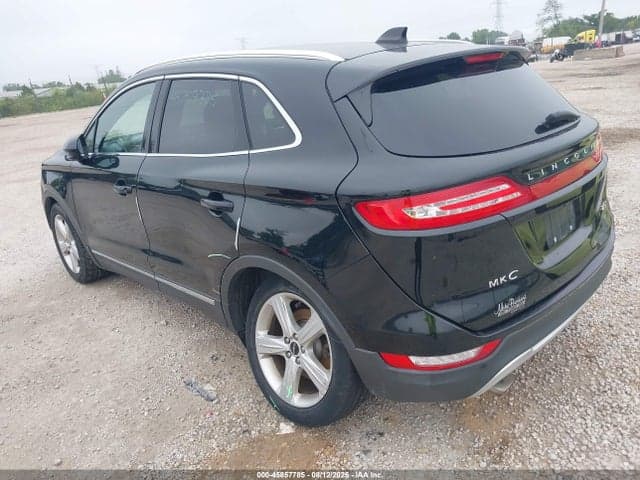 2017 LINCOLN MKC PREMIERE 3