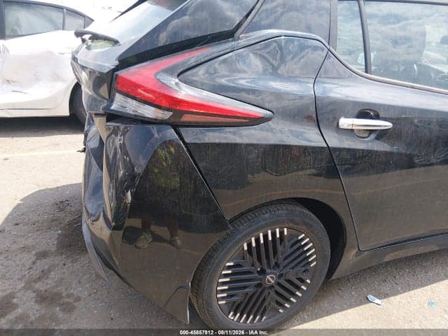 2025 NISSAN LEAF SV PLUS 6
